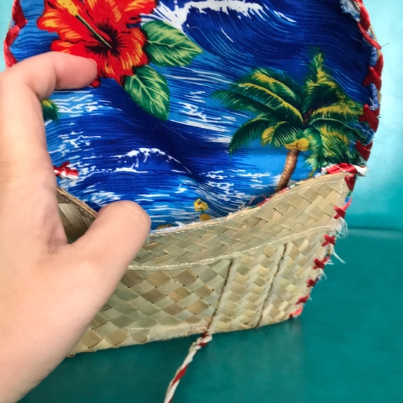 Handmade Hello Kitty straw mini bag - Picture 2 of 2